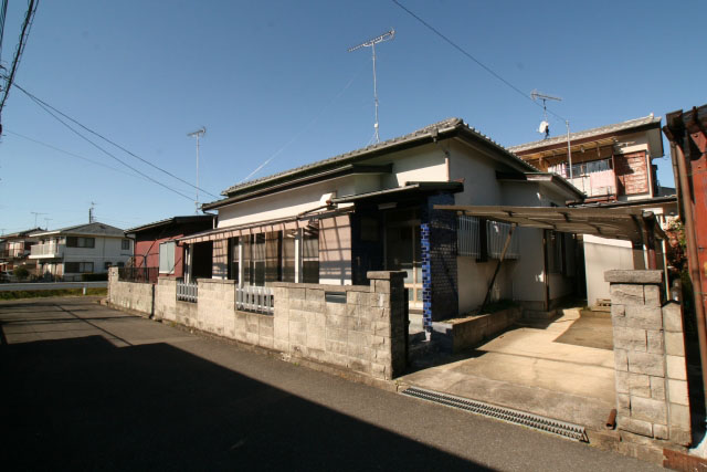 千葉県松戸市 遺品整理 片付け品の買取 出張買取 突然 実家を受け継ぐ事になったモノ事情 骨董品などの遺品整理 買取は口コミで評判の買取専門店 くらや