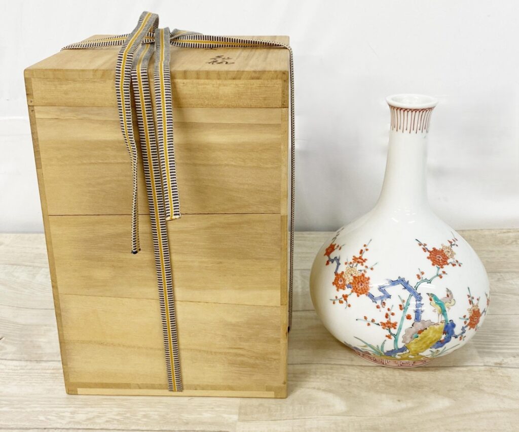 初めての骨董品売却でも安心｜「酒井田柿右衛門」の歴史と愛媛県松山市での店頭買取エピソード【買取専門店 くらや 松山店】