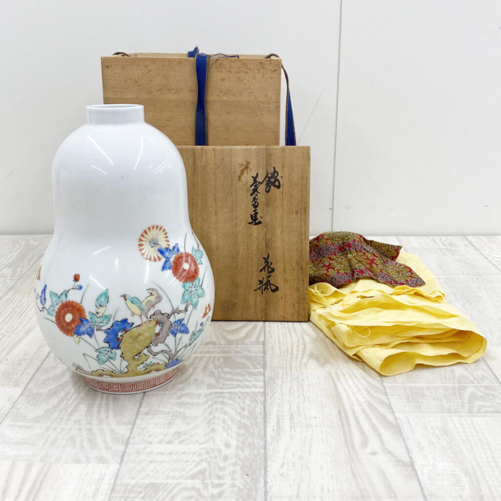 初めての骨董品売却でも安心｜「酒井田柿右衛門」の歴史と愛媛県松山市での店頭買取エピソード【買取専門店 くらや 松山店】