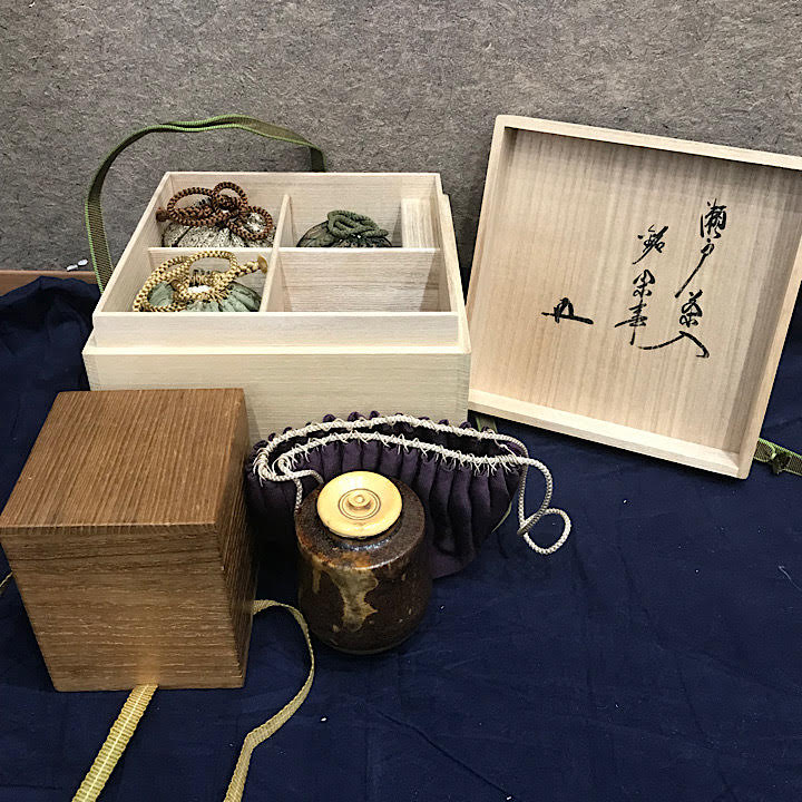 〈お茶道具〉の買取は札幌市にある【買取専門店 くらや 札幌南店】にお任せくださいませ！