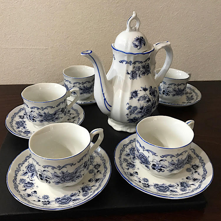 〈遺品整理〉〈生前整理〉は大変！？一度に全てを整理できる【買取専門店 くらや 札幌南店】にお任せください！江別市・北広島市・恵庭市・千歳市など道内の出張買取も受付中！