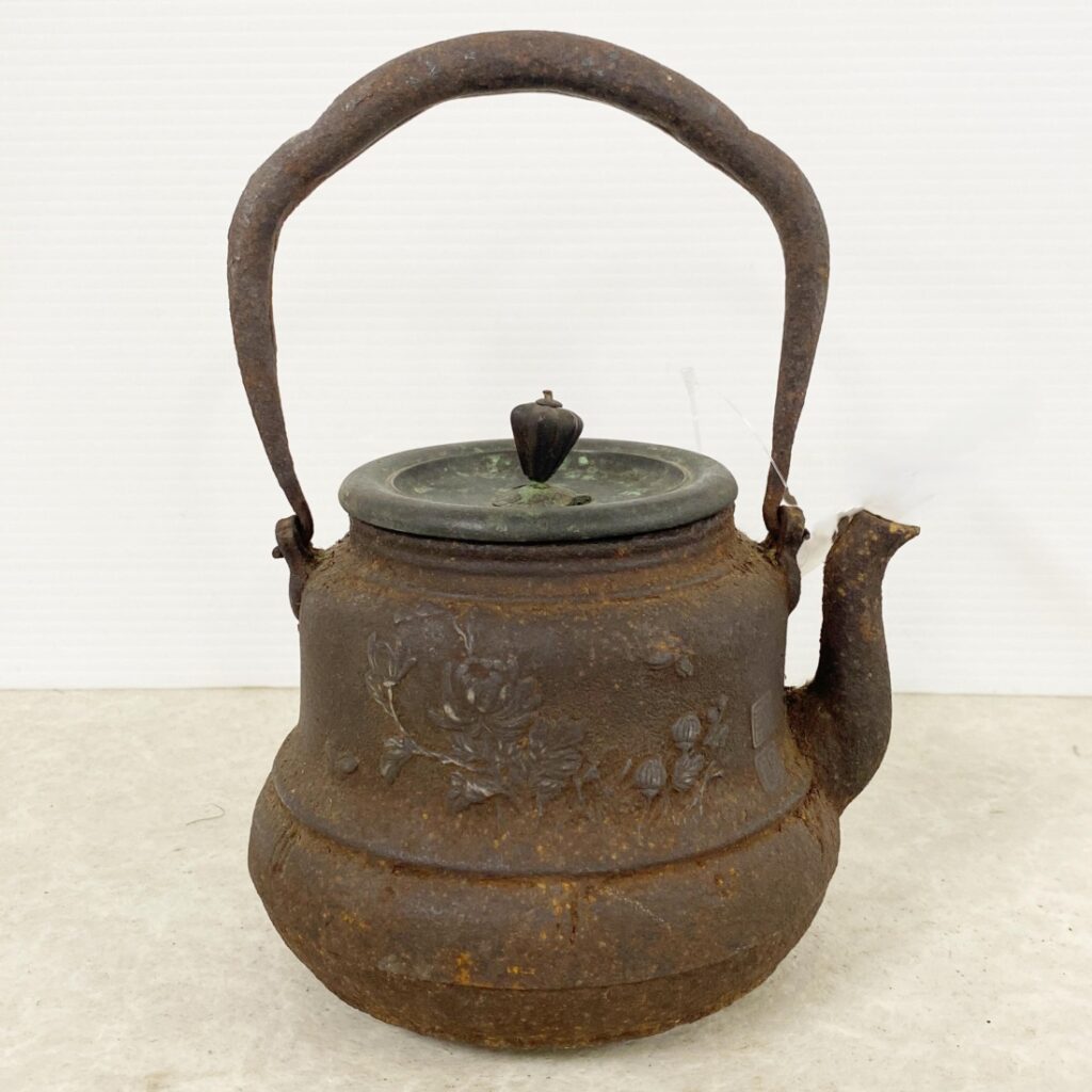 松山で鉄瓶買取なら買取専門店 くらや 松山店へ｜京鉄瓶・南部鉄瓶・茶道具まで幅広く対応