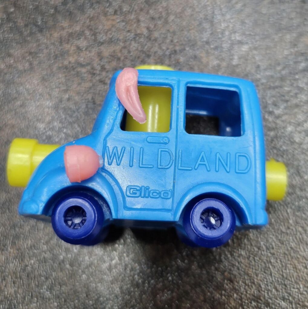 押入れの中に眠る宝物『昭和のグリコおまけ』に再注目！セルロイド・ブリキ・プラスチックが語る“小さな文化遺産”─買取専門店 くらや 松山店