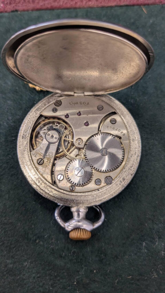 愛媛・松山でアンティーク懐中時計を査定する前に知っておきたいこと─時計を売るなら買取専門店 くらや 松山店へ